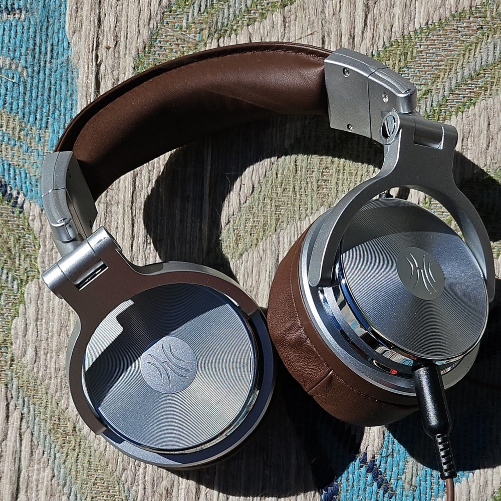 Headphones